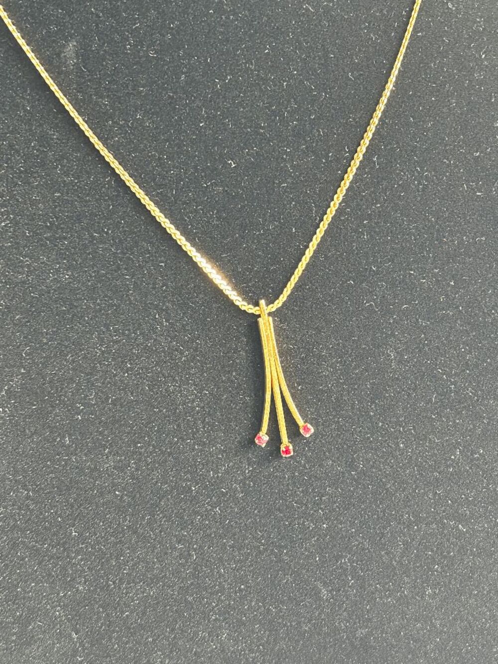 Vintage 1978 Avon Precious Ruby Necklace Gold Filled Three Drop Pendant 18 Inch